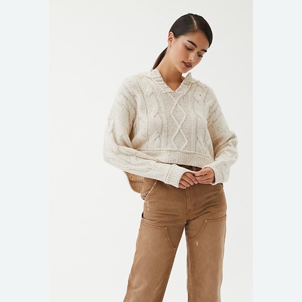 UO Urban Outfitters cable knit sweater oversized cropped L fits S M too